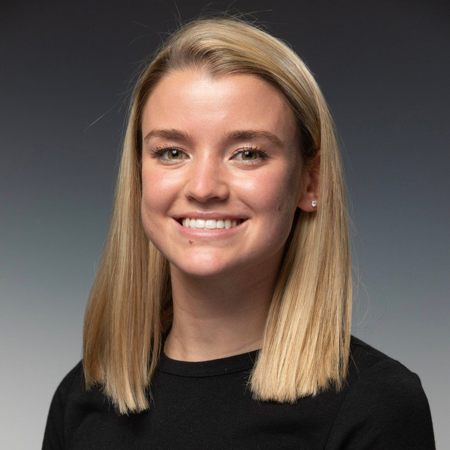 Jenna Hall headshot
